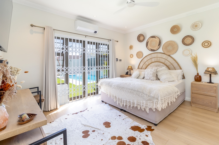 4 Bedroom Property for Sale in Kirstenhof Western Cape